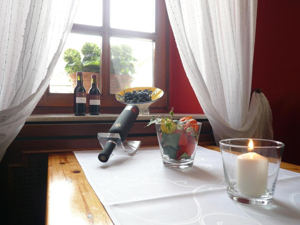 Weingasthof Zum Weissen Ross Osthofen Room photo